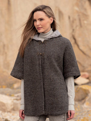 1578-hooded-tweed-cape-t31-800x1031_4804797c-0104-44d0-b44e-9336ba0d89dd.jpg
