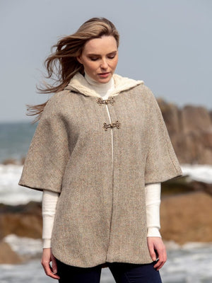 1580-hooded-tweed-cape-t31-800x1012_1_fe626f7c-40c2-4a43-8142-57aa812f7806.jpg