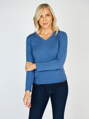 2022-07-25_sweatershop__8-cb007-blue_0460_1_3_b82f7c79-c69f-494c-a68f-ffd7a663dd84.jpg