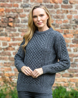 2504_aran_sweater_slate_1_2_d94cac32-b061-4c8a-a150-d1b84bd5cdc0.jpg
