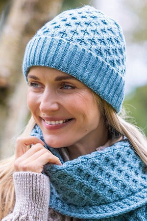 aqua_aran_hat_5f7acf5a-3606-41fe-b529-c88495a6f88e.jpg
