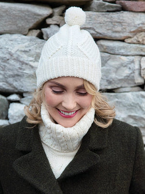 aran_handknit_hat_s167_d1119125-6f25-408a-a58e-b6e87af6b36d.jpg