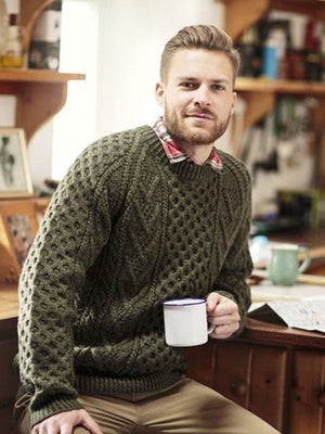 aran_handknit_sweater_s157_green_4_1_1_d09140b7-53b2-40e1-8af7-d3e80c2a9d74.jpg