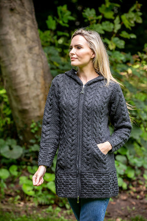 aran_hoody_charcoal_6_fa95e1f5-5d6c-454b-8d6b-5ae9842b6dc5.jpg