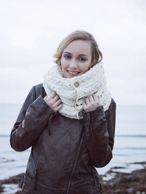 aran_merino_wool_snood_a518_natural_3_daa01085-06ba-4913-a1e1-0317d3fdaf4b.jpg