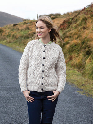 beige_handknit_ladies_6_4d3b683b-c0ee-49af-b5df-0f76406246cf.jpg