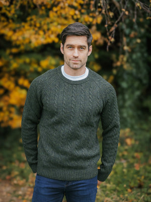 cable_knit_crew_green_agency_4_1_583aae22-a59a-4da1-9234-7d1a5c626e2b.jpg