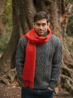 cashmere_scarf_red_2_1_52542c4d-7bda-47e6-9877-5f386579c673.jpg
