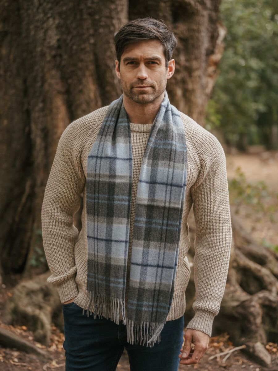 cashscarf_bluegrey3_1.jpg