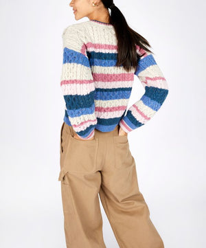 chalk_wool_cashmere_back_of_sweater_03107bbe-0897-403e-9e58-17abfdebbc55.jpg