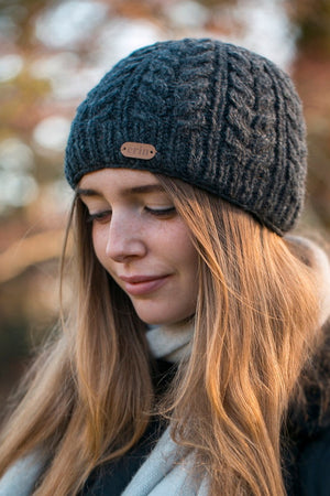 charcoal_aran_hat_1_b1649544-cf10-44dc-b95e-dbbe99118ea2.jpg