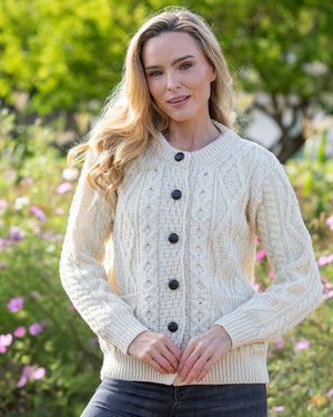 cropped_irish_wool_cardigan_with_pockets_edda6aeb-7b70-4339-a7db-e97851b8df74.jpg
