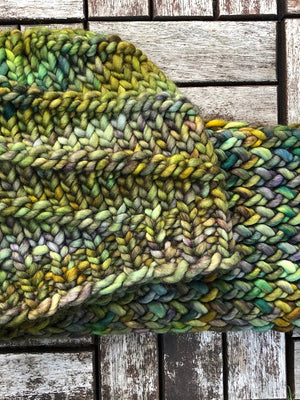 handknit_had_and_snood_b73fc5d6-8192-44e7-92e0-21f065fc2105.jpg