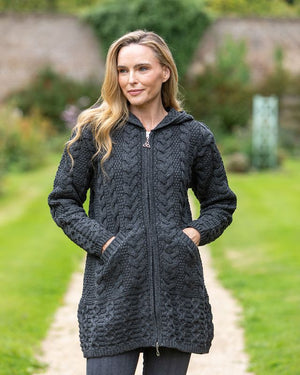 hd4025_char_1_2_d316fdba-fa96-4345-8685-3a52543d6c7c.jpg