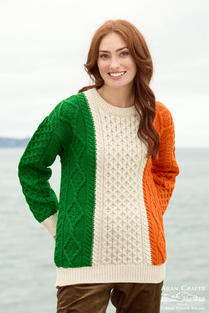 irish_flad_ladies_sweatet_2_bfee83f0-8dfc-43cb-9bd0-c1163123b2c9.jpg
