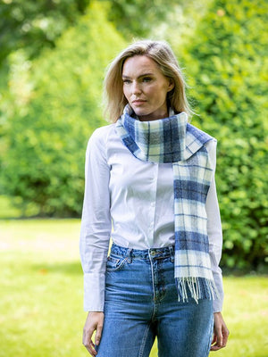 lambswool_scarf_blue_and_white_irish_3a3ea4f3-68b4-477f-99c9-6ed35c4ee0dc.jpg