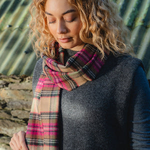 merino_wool_scarf_ladies_a68dbfa1-27d7-4037-b587-4face49d795f.jpg