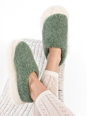 merino_wool_slippers_green_3_1_9973f8af-0a27-4e1e-87b2-47b7efbfe26f.jpg
