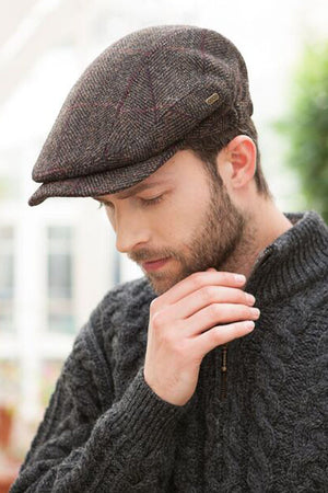 mucros_weavers_kerry_cap_col.335-1_8_c5f37f8c-708c-4faf-9ed8-63dcc00cee34.jpg