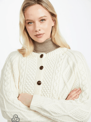 natural_handknit_cardigan_ladies_5caf0789-76f3-4f0a-858f-d8f472e15888.png