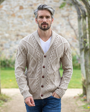 oatmeal_cardigan_man_1_17737393-ac1c-45e4-93e8-213ec64ee2a8.jpg