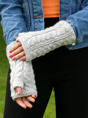 pk927-aran-cable-handwarmers-white-2-scaled_1_e6beabf9-64f2-4375-bc30-6714a38f1b01.jpg