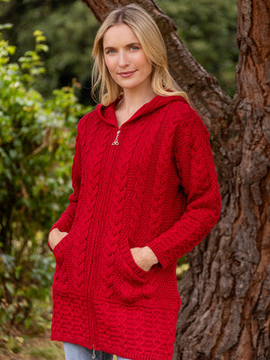 red_aran_hooded_coar_4_7a4711d8-eca4-418d-a73c-261a5accd18d.jpg