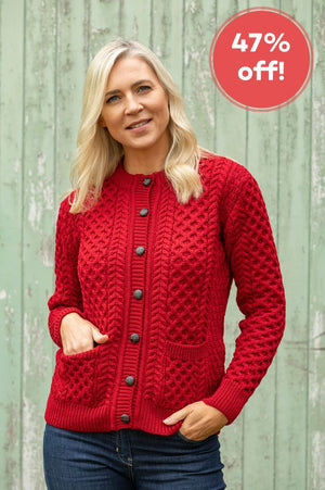 red_cardigan_ladies_59ae13f5-4d8a-41b7-9312-216df126132a.jpg
