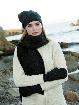 super_soft_green_scarf_b40e6b6f-d6d4-418a-9c26-b506f7d3c327.jpg