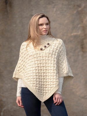 super_soft_poncho_natural_d43af9aa-d6e4-48be-bfea-d74f1eb1bdb0.jpg