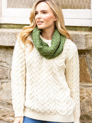 super_soft_snood_green_wool_9b339a05-6cbb-4a9c-b69d-27bc38e5164f.jpg