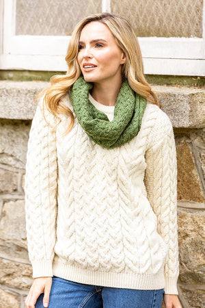 super_soft_snood_green_wool_9b339a05-6cbb-4a9c-b69d-27bc38e5164f.jpg