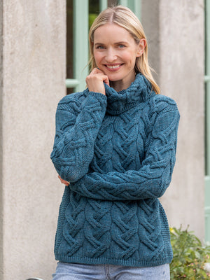 teal_chunky_aran_sweater_4_33ea017b-2b22-4dc1-9577-f1d916e3d1af.jpg