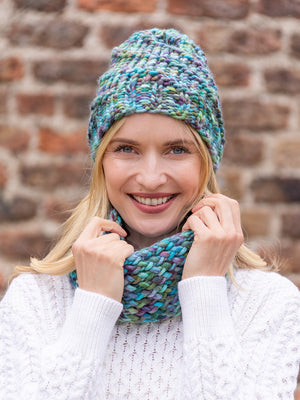 turquiose_super_softf_snood_dc4d9f90-15c6-4cd1-b4fb-5e948d3a4f6e.jpg