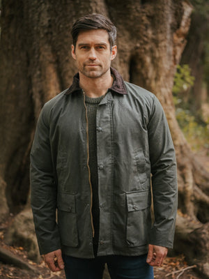 waxjacketgreen3_89b5dcb8-b49d-4f90-ac00-0687dee315f5.jpg