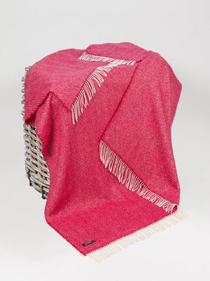 wool_and_cashmere_pink_herringbone_1a47edc6-8098-4d8a-a058-67f1db744593.jpg