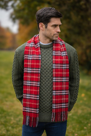 wool_cash_scarf_red_black_check_2__2_438cce8d-4fab-419f-bb96-e47a5e025293.jpg