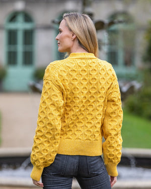 yellow_cropped_back_4_9ebf5d87-c229-45a7-bca7-a97ac97ab725.jpg