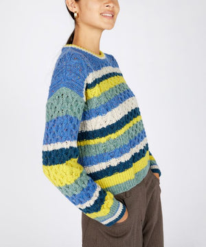 yellow_sweater....._017344c0-285e-49de-a4ec-5b124aebb8b2.jpg