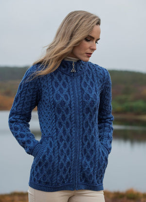 z4689-blue-scaled_7a9e2eaa-58f8-4bd1-b162-b2dc2423c22b.jpg