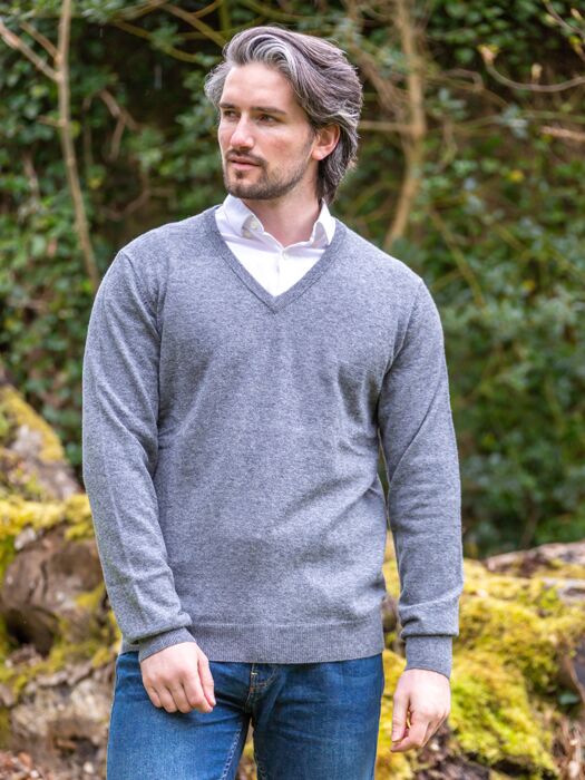 100% merino wool v-neck sweater - Men