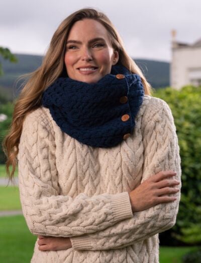 Aran Infinity Snood Blackwatch