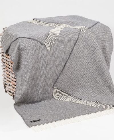 Wool and Cashmere Grey Herringbone Throw Col: 1474